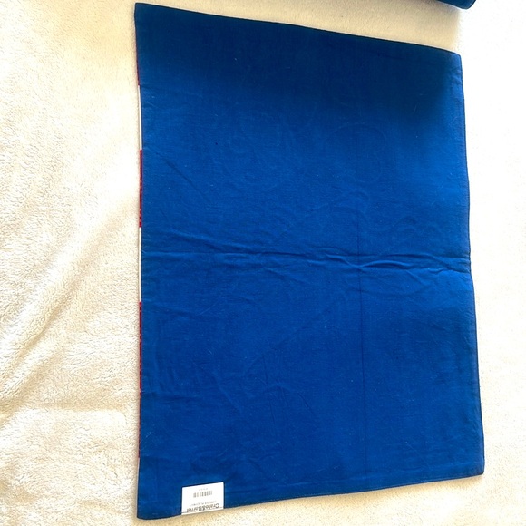 Table Decoration Services Pack of 8 - Picture 5 of 7